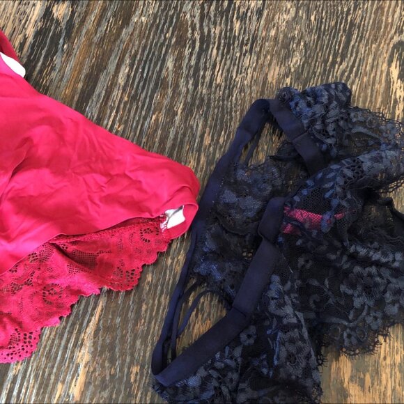 Pretty Lace up thong panties size L - Picture 2 of 3